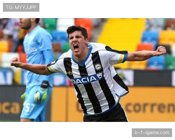 乌迪内斯反击效率飙升，战术创新成制胜关键