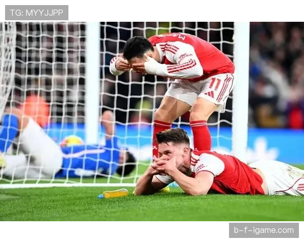 奥纳纳出球能力遭阿森纳高位逼抢考验